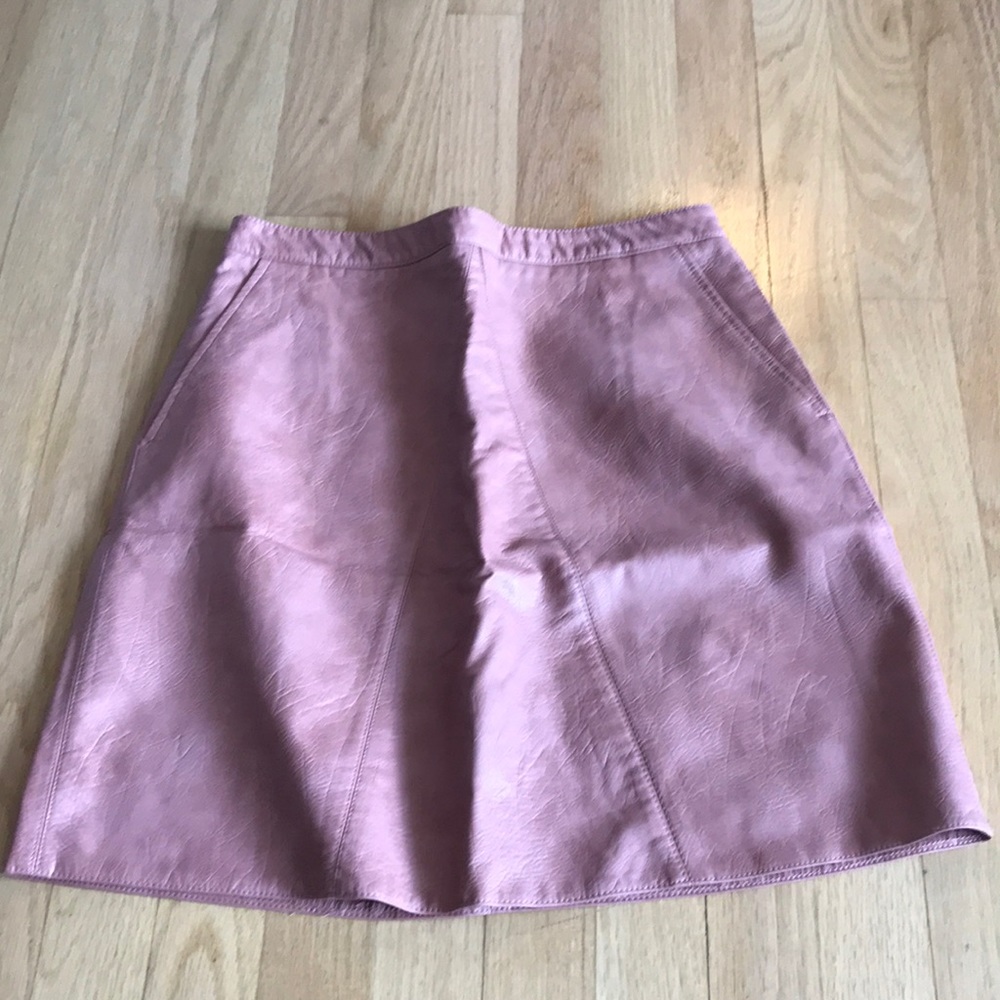 Zara faux leather skirt. Pink, size small